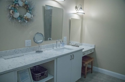 Watch Hill Condo | Cozy 1-bedroom condo in Watch Hill