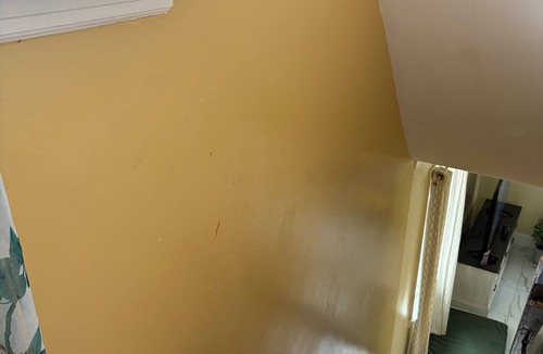 Queens House | Cozy 1-bedroom house in Queens Village with nearby public transportation