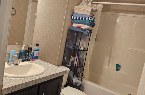 West Hartford Hotel | Cozy 1-bedroom room in peaceful Sharon