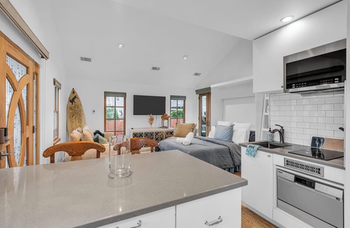 Asbury Park Apartment | Cozy 1-bedroom studio 4 blocks from the beach and 7 blocks from Cookman