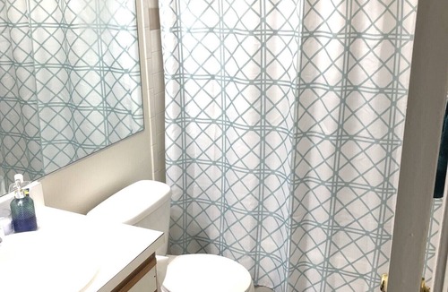 Manchester Apartment | COZY 1 Bedroom with Pool & Patio