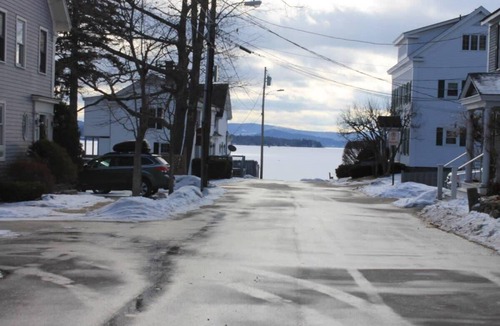 Wolfeboro Apartment | Cozy 1BR Getaway Steps from Lake Winnipesaukee