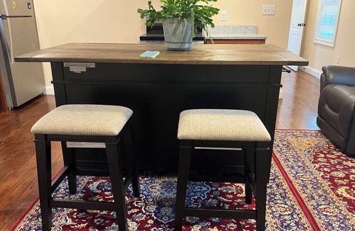 Greenbush Apartment | Cozy 2-bedroom apartment in a charming South Shore of Boston neighborhood