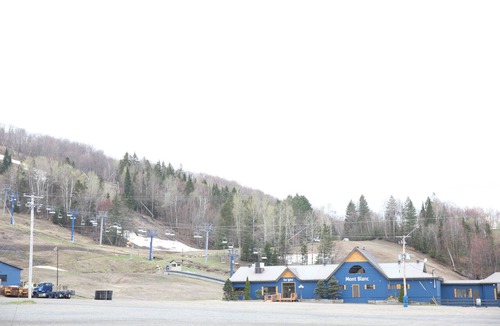 Saint-Faustin-Lac-Carre Apartment | Cozy 2 bedroom Apt, 15 minutes from Mont-Tremblant, at base of Mont-Blanc