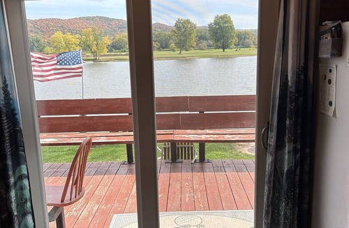 Town of Carrollton Cabin | Cozy 2 bedroom cabin on a 20 acre lake