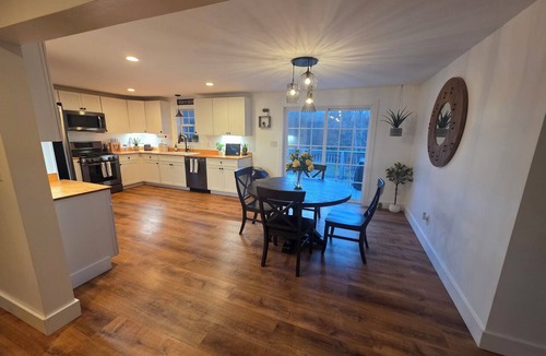 Town of Scriba House | Cozy 2-bedroom house in fantastic Oswego with AC and fitness room
