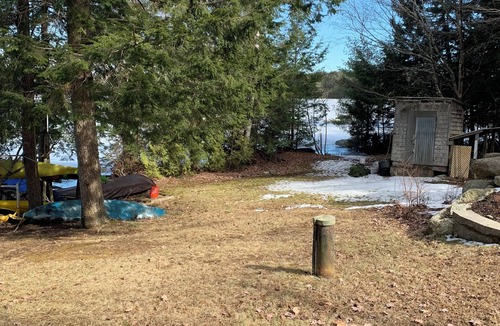 Otis Cottage | Cozy 2-bedroom lakefront cottage on Beech Hill Pond
