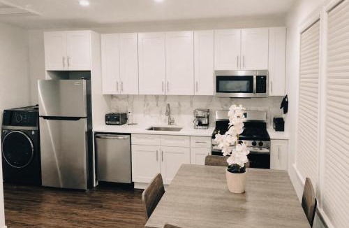 Queens Apartment | Cozy 2-bedroom with jacuzzi tub in perfect Queens with AC near JFK