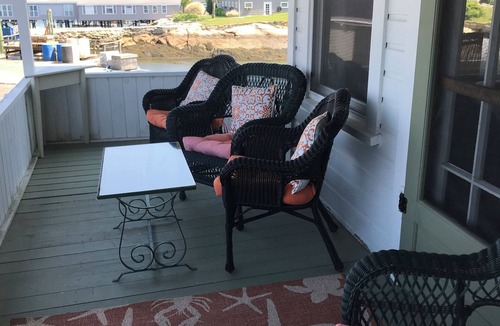 Boothbay Harbor Cottage | Cozy 2-bedroom cottage located in the heart of inner Boothbay Harbor.