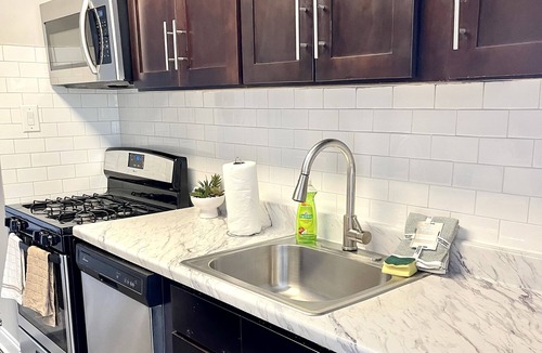 Cherry Hill Condo | Cozy 2BR Condo w/Amazing Views