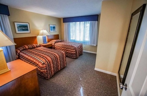 New Seabury Condo | Cozy 2BR Condo w Tennis Court & Outdoor Sitting Area- Cape Cod