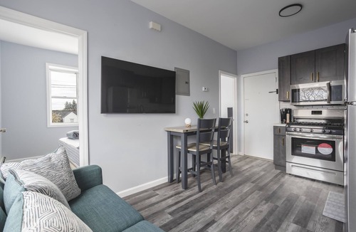 Lodi Apartment | Cozy 2BR Near NYC w/Laundry, Parking, Pets Welcome
