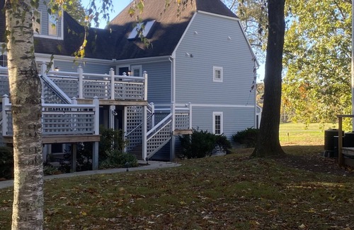 Norwich Villa | Cozy 2BR Spa Retreat Near Mohegan Sun