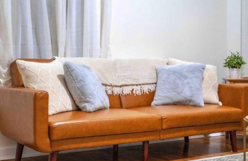 Medford Apartment | Cozy 2BR-Walk to Tufts & Green Line, Near Boston!