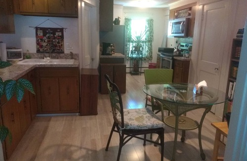 Biddeford Apartment | Cozy 2nd Floor 1-bedroom apartment in tranquil downtown Biddeford with AC