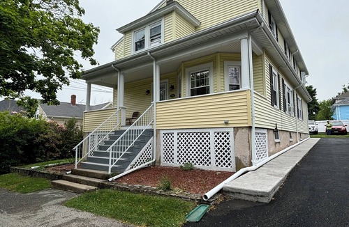 Bristol Apartment | Cozy, 3 bed retreat near downtown Bristol