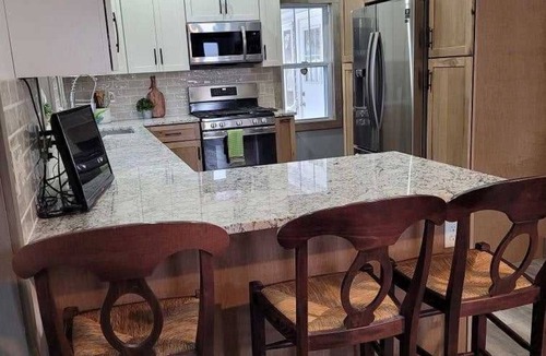 Harford House | Cozy 3 bedroom house in beautiful Kingsley with AC