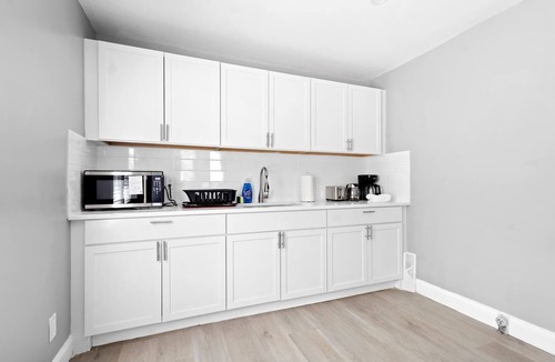 Downtown Niagara Falls House | Cozy 4BR 2BA House minutes from the falls
