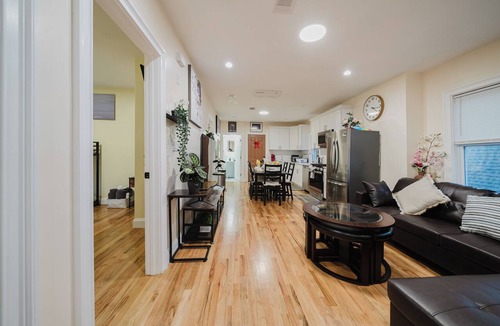 Milton Apartment | Cozy 5BR Milton Home Pet-Friendly near I-93 & Blue Hills 14-2