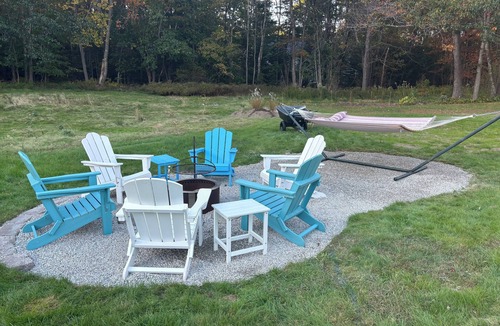 Scarborough House | Cozy All Season Beach House, only mins to Beaches, 12 mins to downtown Portland