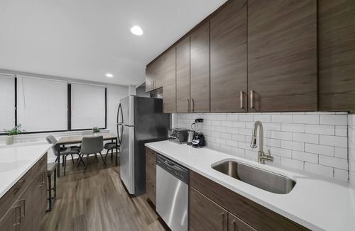 East Falls Apartment | Cozy and comfy Philadelphia stay.