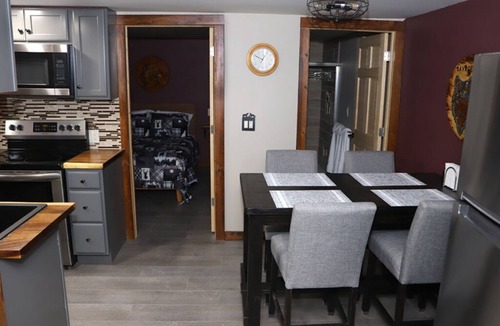 North Creek Apartment | Cozy apartment 1.5 miles from Gore Mountain