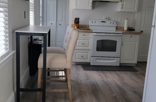 East Haven Apartment | Cozy apartment in New Haven