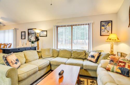 Bartlett House | Cozy Bartlett Condo w/Deck & Resort Amenities!