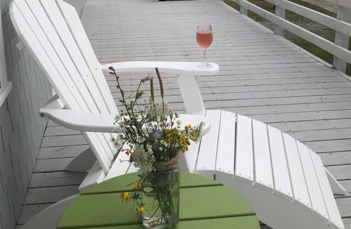 Mattapoisett Center House | Cozy Beach Cottage in Mattapoisett