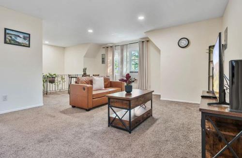 Rochdale Apartment | Cozy Bedrooms close to JFK airport