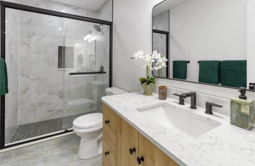 East Somerville Apartment | Cozy Boston Stay/8 Minutes to Boston