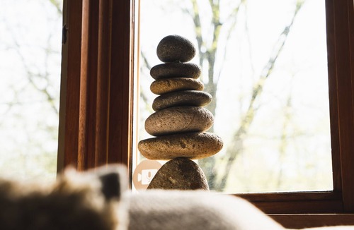Meaford Cabin | Cozy Cabin Inn w/Private Hot Tub, Fire Pit + close to Golf, Trails, Waterfalls