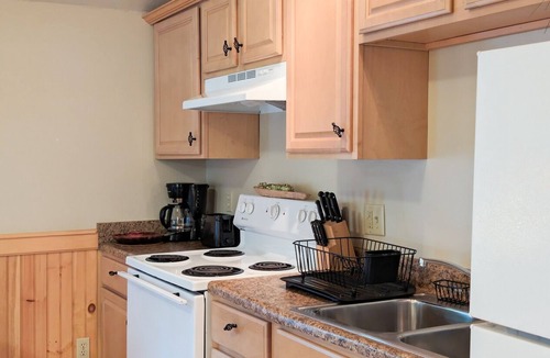 Bar Harbor Cabin | Cozy Cabin Stay Acadia Cabin 3