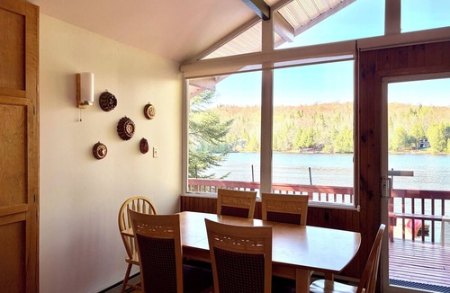 Wentworth-Nord Ski Chalet | Cozy chalet on beautiful and peaceful Lake Notre Dame