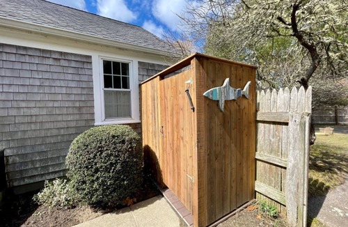 North Chatham House | Cozy Chatham home with privacy and nautical decor