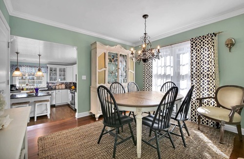Village of Southampton House | Cozy Coastal Cottage close to ocean beaches and shopping.