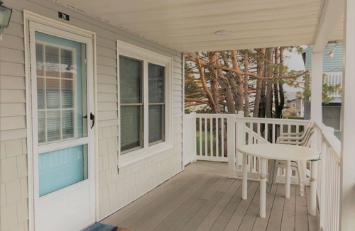 Wells Beach Condo | Cozy Condo across the street from Wells Beach