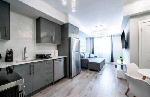 Niagara Falls Apartment | Cozy condo reminds you of home