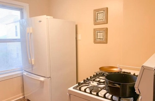 Pawtucket Apartment | Cozy, Convenient 3 Bed Apartment near Providence!