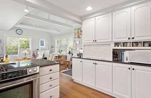 Kennebunk Condo | Cozy Cottage by the Sea