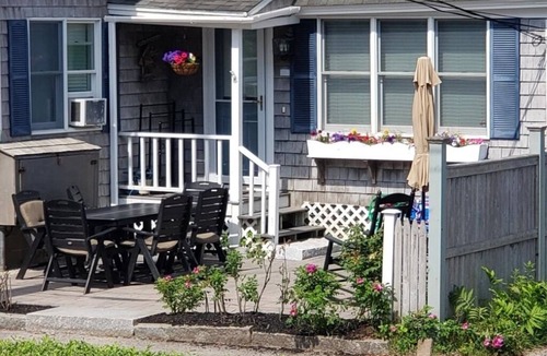 Kennebunk Condo | Cozy Cottage by the Sea