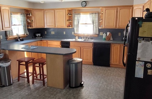 Ellsworth House | Cozy Cottage on Beautiful Branch Lake with Private Beach & Dock close to Acadia