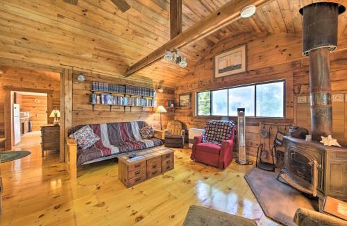 Stonington House | Cozy Cottage on Cat Cove w/Wraparound Deck!