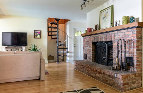 Skaneateles Cottage | Cozy Cottage on Skaneateles Lake