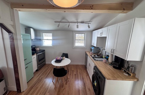 Port Jervis Cottage | Cozy Cottage on the Lake