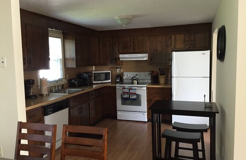 West Yarmouth House | Cozy cottage within a 2 minute walk to private beach