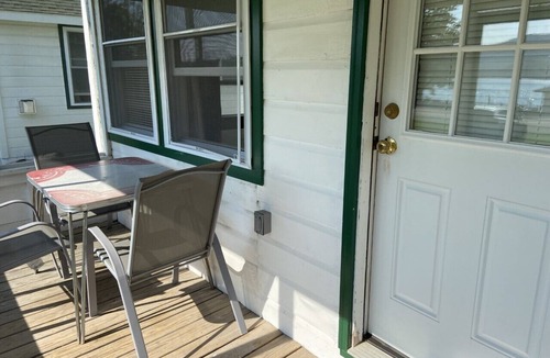 Salisbury Cabin | Cozy cottage with views of Lake Dunmore and mountains
