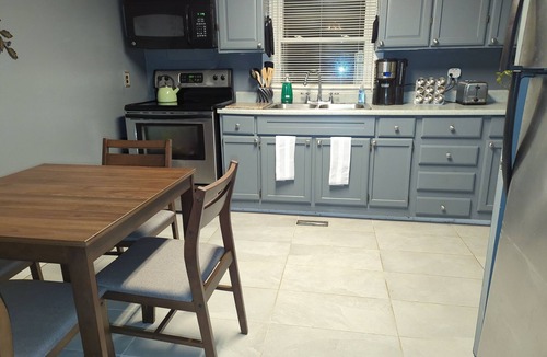 Naples Cottage | Cozy Creek Cottage, situated between the beautiful rolling hills of Italy, NY