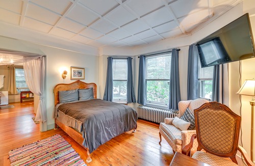 Dalton Apartment | Cozy Dalton Studio w/ Porch & Outdoor Seating!