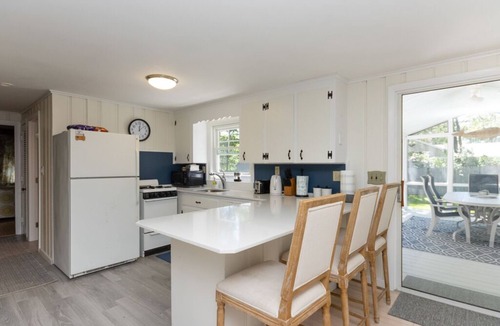 East Falmouth Cottage | Cozy East Falmouth Cottage on the Seacoast Shores